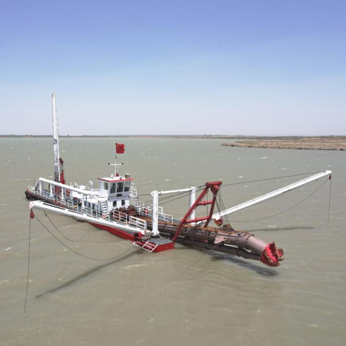 River sand suction 浚渫船 working in water