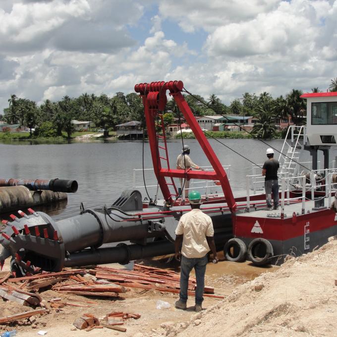 JMD250 浚渫船 in operation at worksite